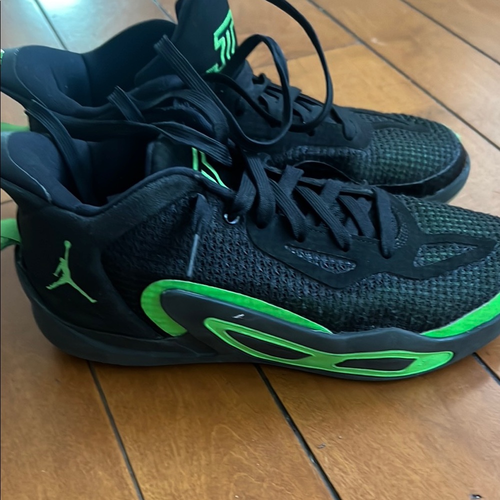 Kids Jordan  Basketball Shoes